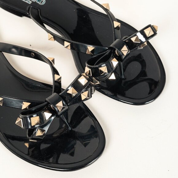 Valentino Garavani Nero Rockstud Bow Jelly Thong Sandals - Picture 7 of 10